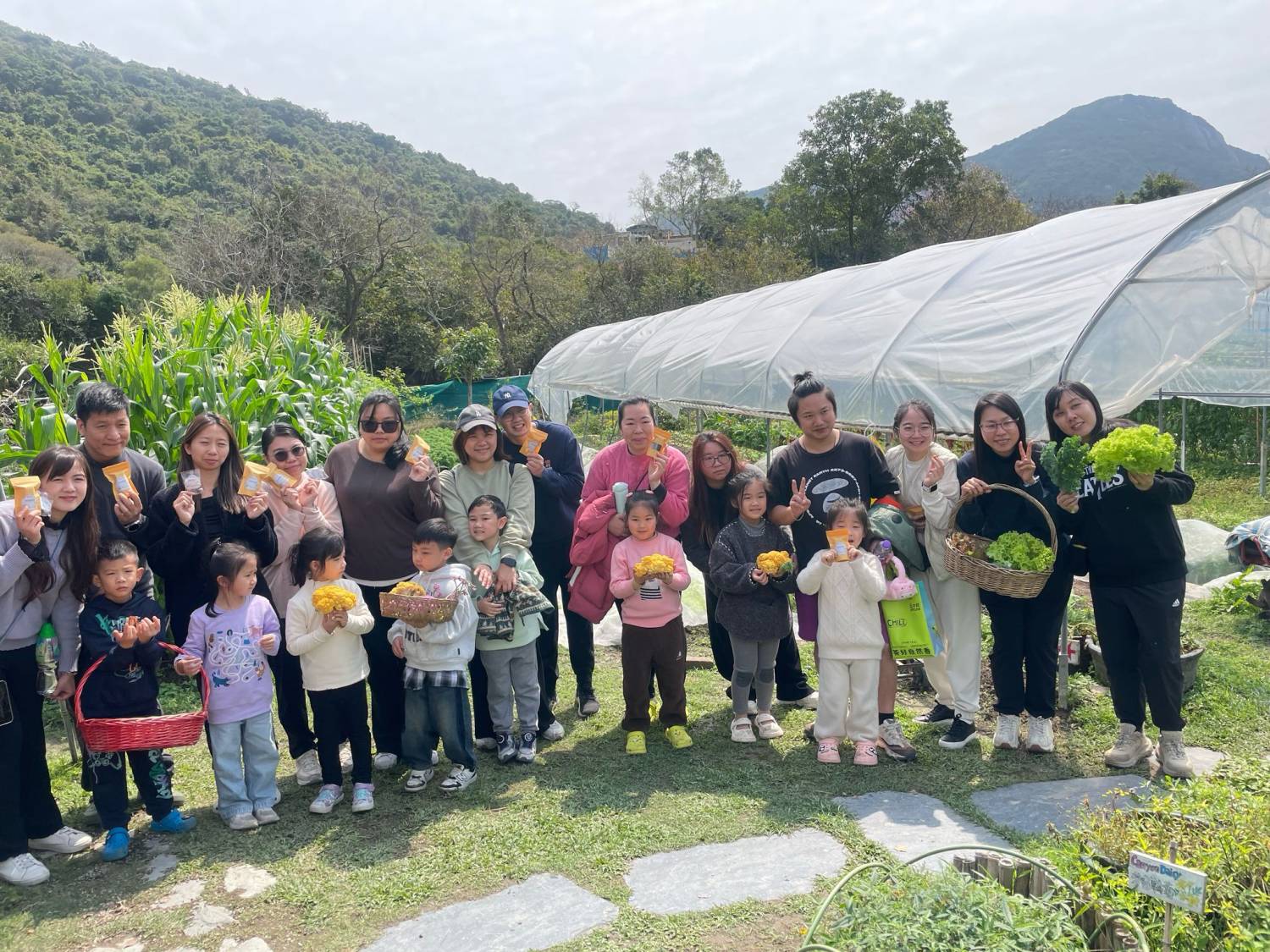 「貝澳露營車BBQ輕旅日｜BBQ．露營車．酵素體驗｜一價全包的自然慢活假期」