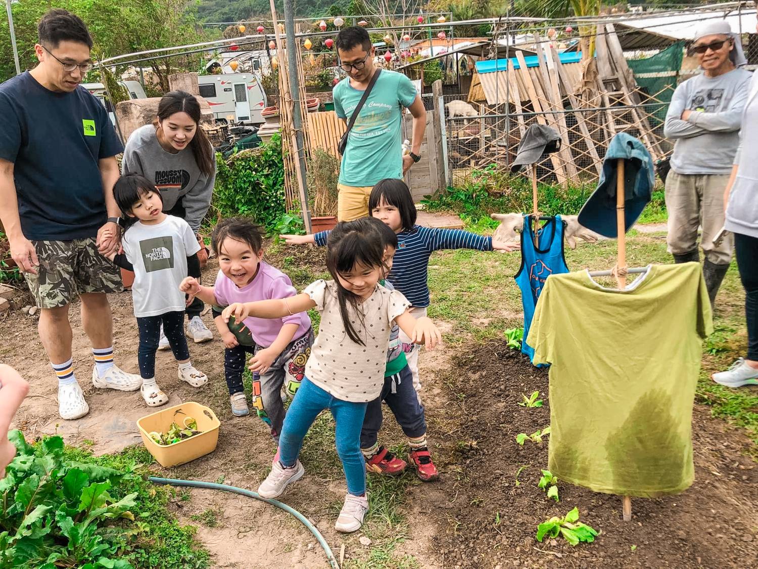 「貝澳露營車BBQ輕旅日｜BBQ．露營車．酵素體驗｜一價全包的自然慢活假期」